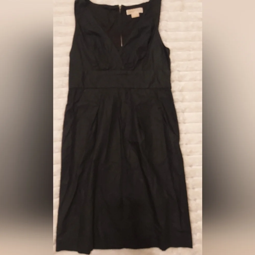 Michael Kors Elegant Black Sleeveless Dress